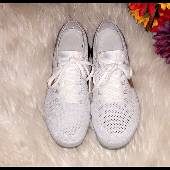 NIKE Air Vapormax Flyknit in Explorer Light - Picture 5 of 8